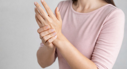 До чого свербить права рука